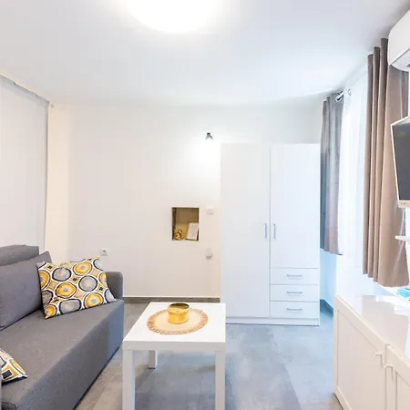 By The Sea * Ičići