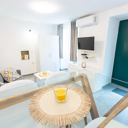 By The Sea Apartmán