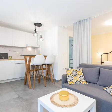 By The Sea * Ičići