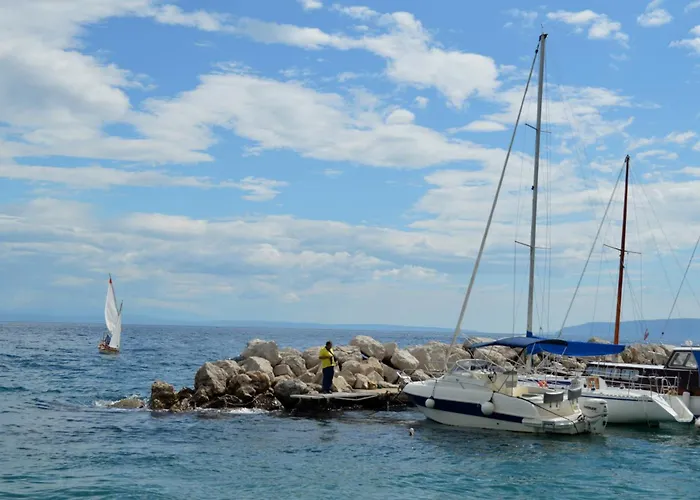 Apartman By The Sea *